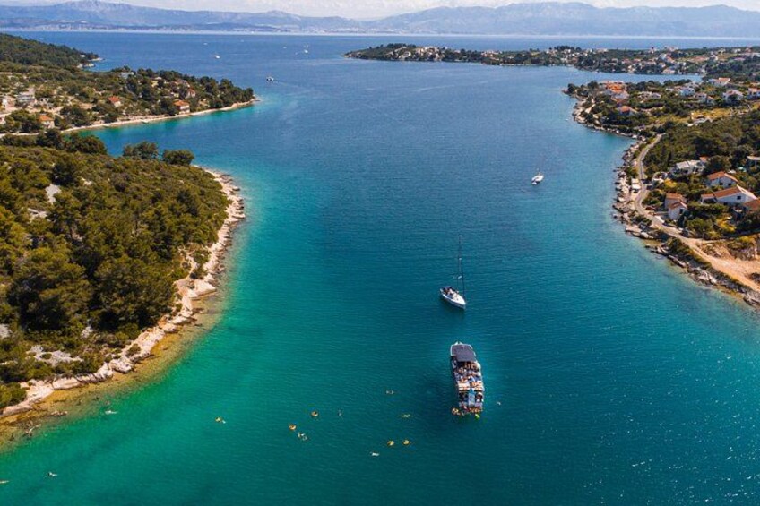 Split: Blue Lagoon & Šolta Full Day Cruise – 3 Islands Experience 2
