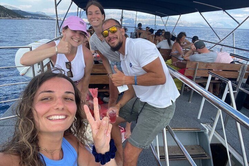 Split: Blue Lagoon & Šolta Full Day Cruise – 3 Islands Experience 4