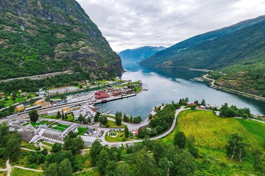 Tour starts at Flåm Port 3
