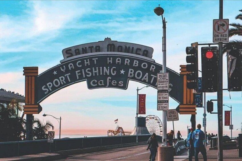 Tour of LA, Hollywood, Beverly Hills and Beach with Hotel Pickup 4