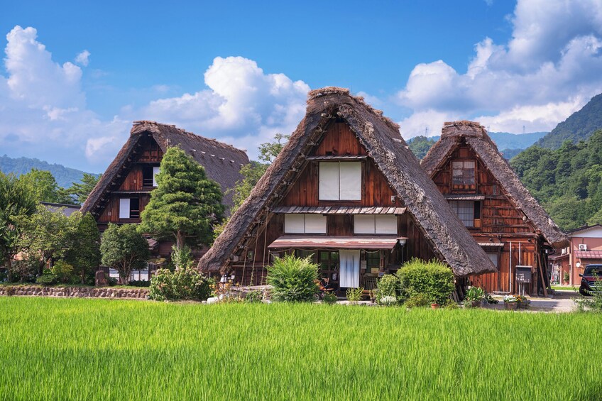 Shirakawago and Kanazawa from Kanazawa 1