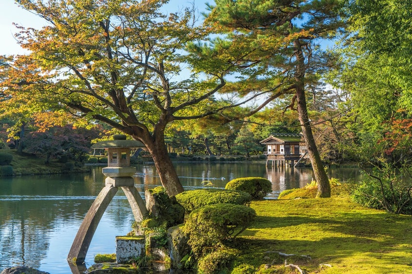 Shirakawago and Kanazawa from Osaka 3