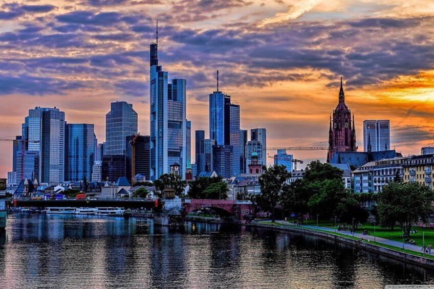 Frankfurt Half Day Tour with Main Tower Entry and Old Town Walk 2