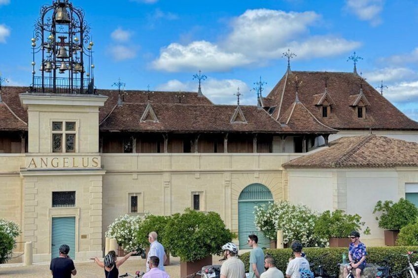 "Explore Saint-Émilion on e-Bikes: Small Group, half-Day Tour" 1