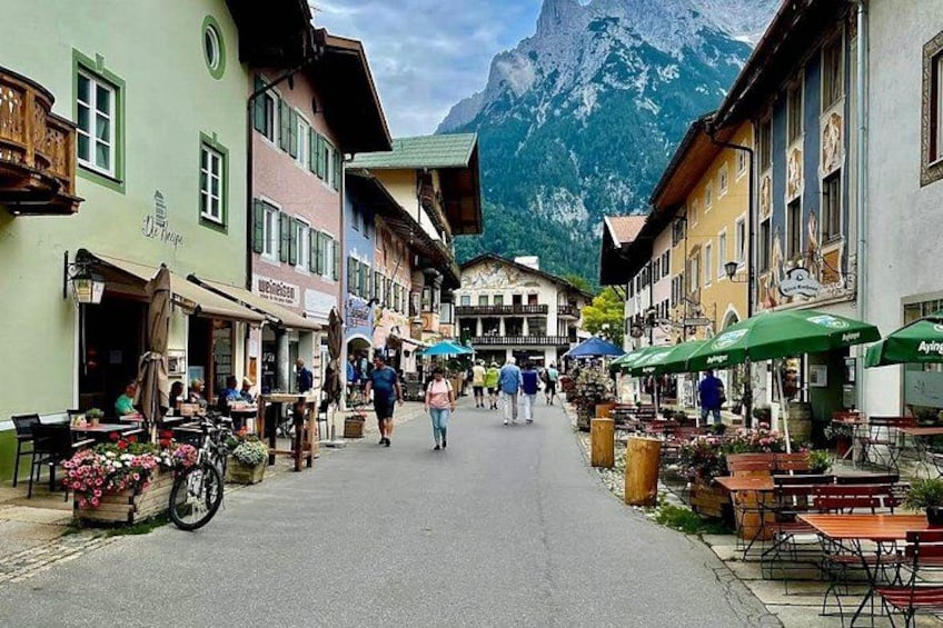 Private Tour: Munich to Zugspitze with flexible 2H Stop 3