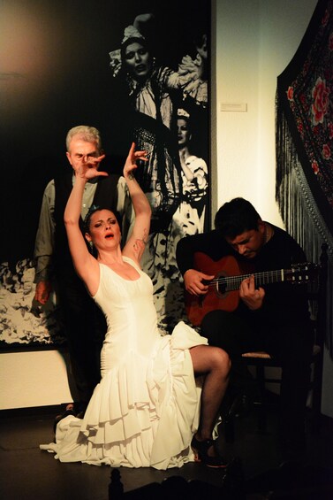 Picture 1 for Activity Seville: Flamenco Show with optional Tapas Tasting 2