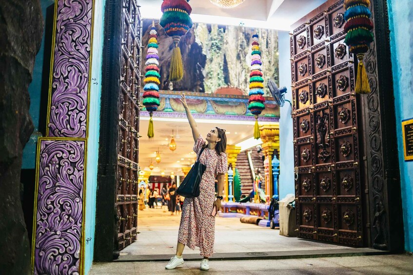 Picture 14 for Activity Kuala Lumpur: Taoist, Buddhist & Hindu Temple Tour 5