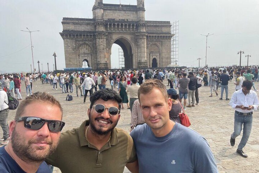Full-Day Combo: Elephanta Island & Mumbai City Sightseeing 3