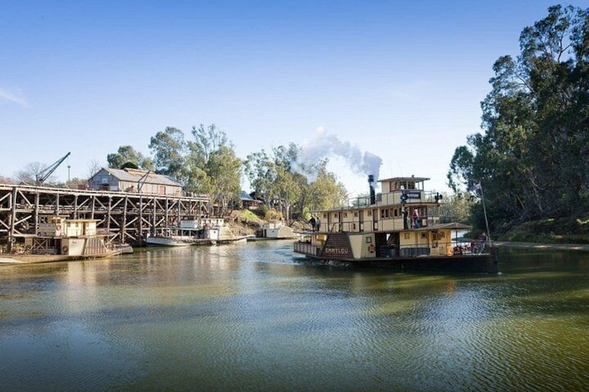 Paddle steamer cruise departing from the Port of Echuca. 5