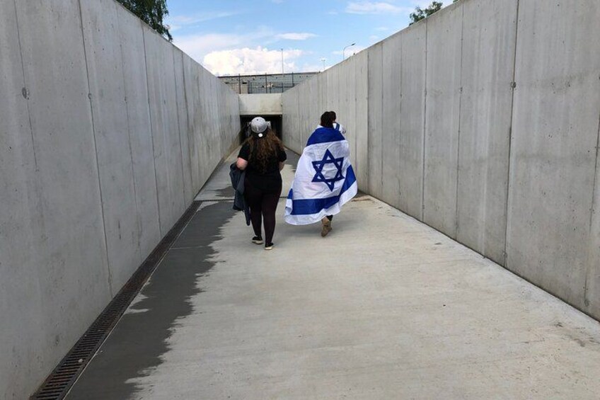 Auschwitz Birkenau Shared Guided Tour from Krakow 4