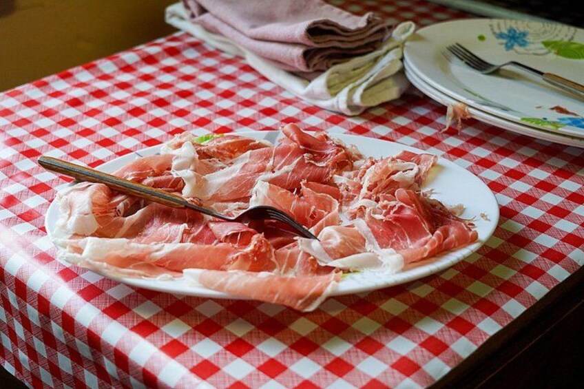 From Bologna: Parma, Parmesan and Ham Tour by Train 1st Class 4