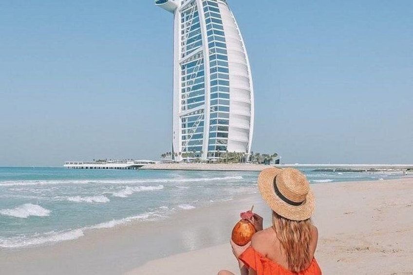 Half Day Dubai City Tour with Miracle garden 2
