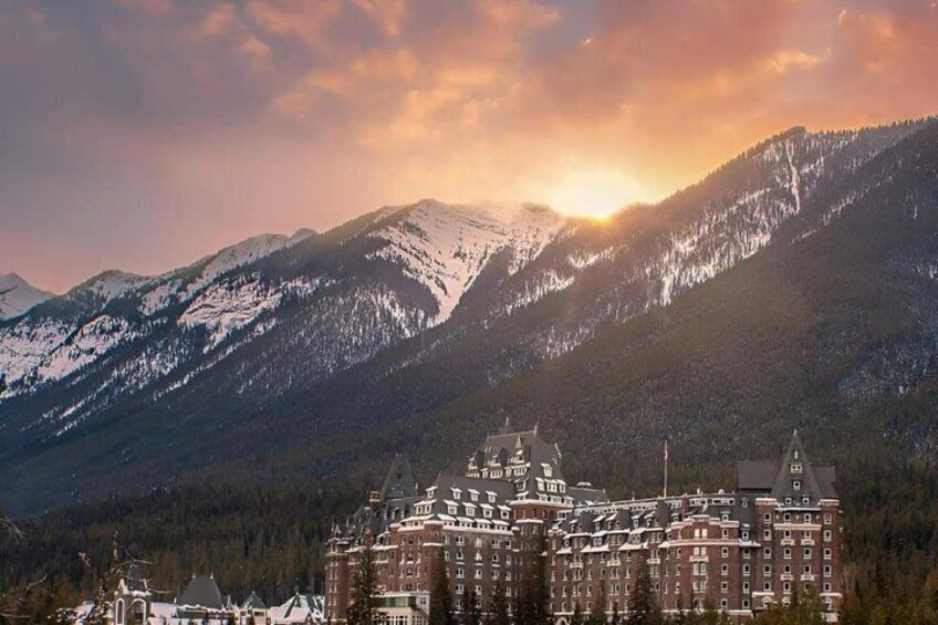 Banff: Evening Scenic Sunset Tour with Wildlife Spotting 5