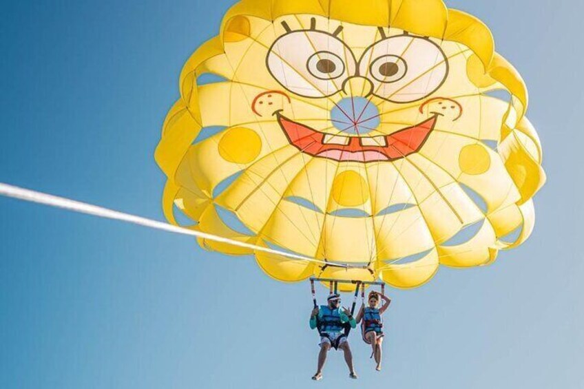Roatan Parasailing Adventures & Tours at West Bay Beach 4