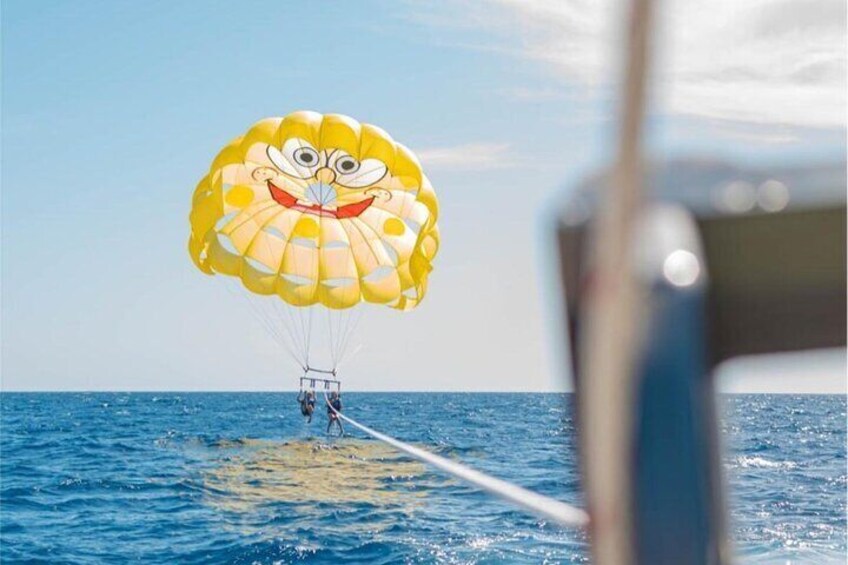 Roatan Parasailing Adventures & Tours at West Bay Beach 2