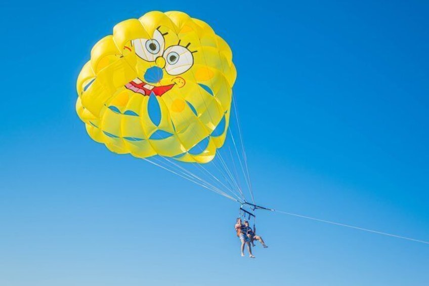 Roatan Parasailing Adventures & Tours at West Bay Beach 3