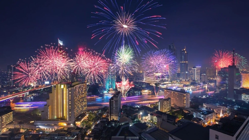 Noah Cruise in Bangkok 4