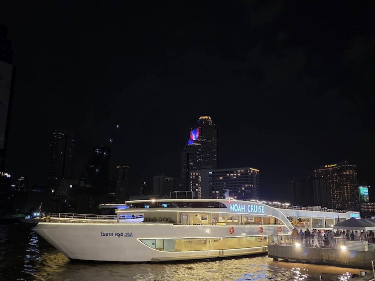 Noah Cruise in Bangkok 5