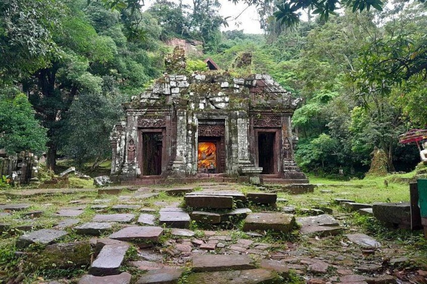 Pakse Mystic Falls and Timeless Temples of Southern Laos Tour 1