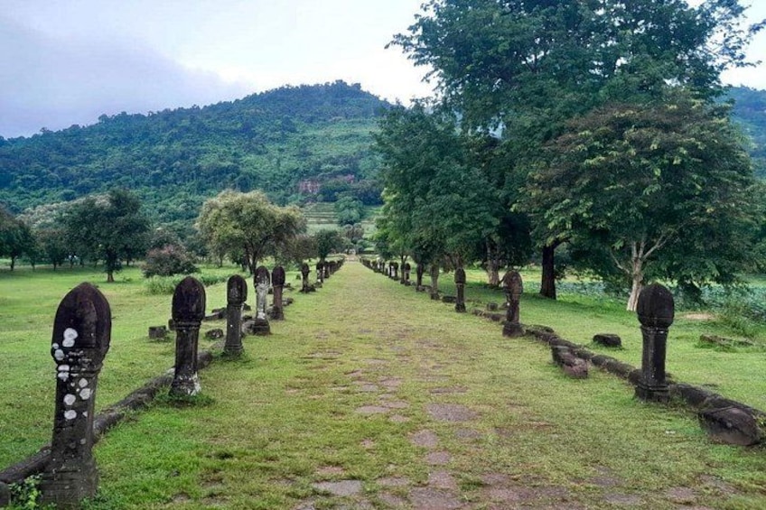 Pakse Mystic Falls and Timeless Temples of Southern Laos Tour 4