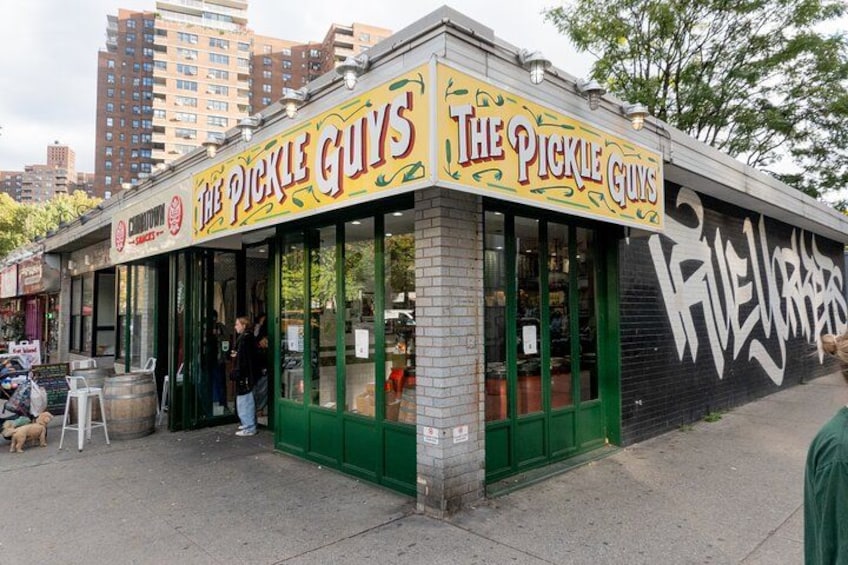 Lower East Side Skip-the-Line Food Tour with Museum Entry 3