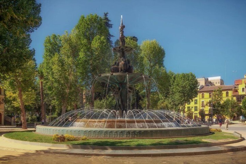 Granada Scavenger Hunt & Highlights Self-Guided Walking Tour 2