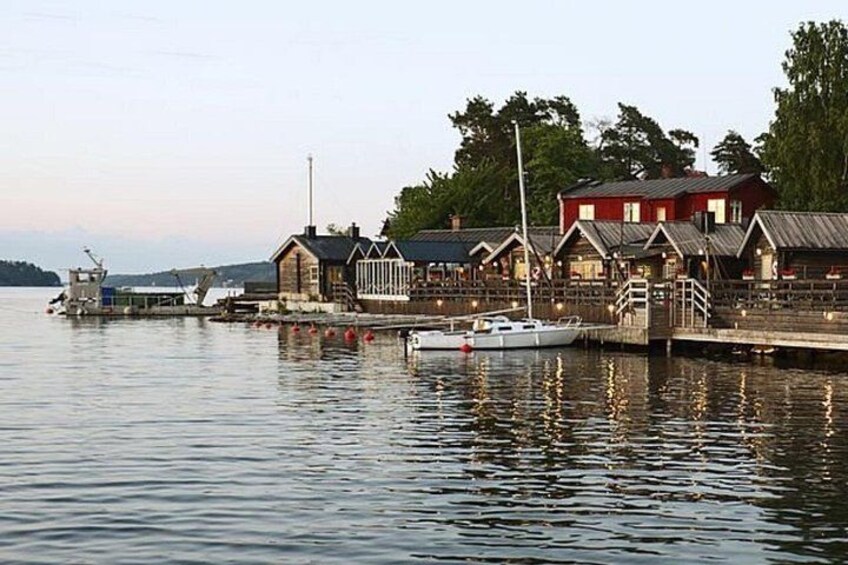 Stockholm Guided Archipelago Cruise Tour with Swedish Fika 3