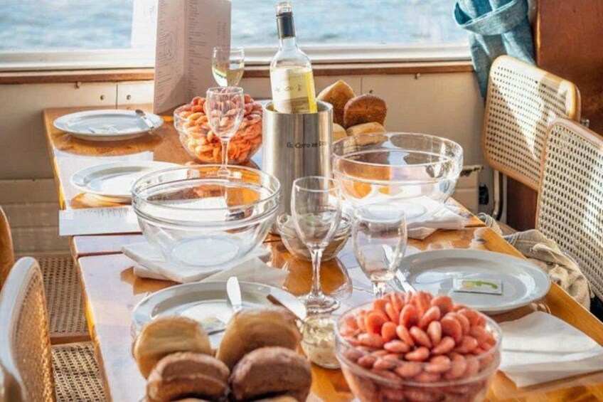 Stockholm Guided Archipelago Cruise Tour with Swedish Fika 2