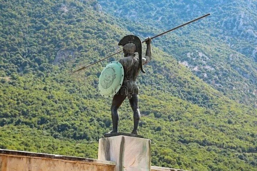 Delphi to Meteora and Thermopylae Tour 2