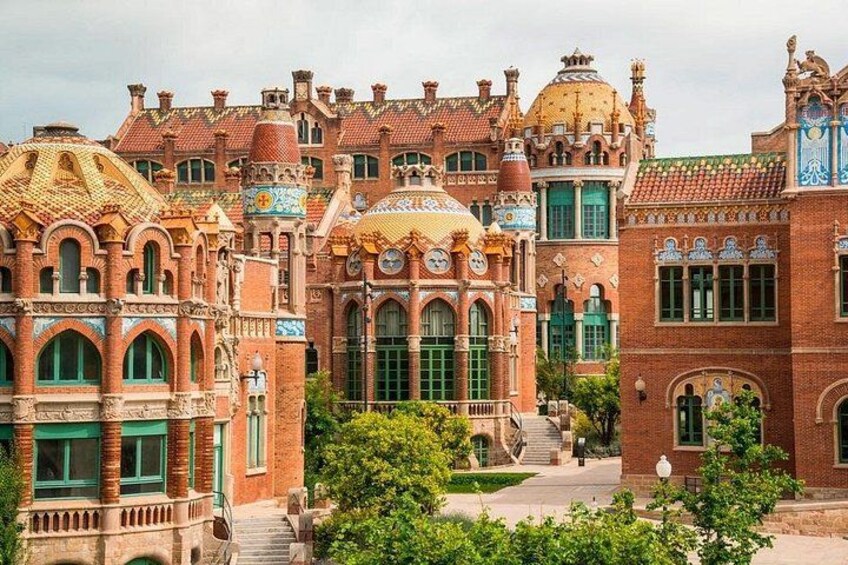 Barcelona Beyond Gaudí - Private Tour 1