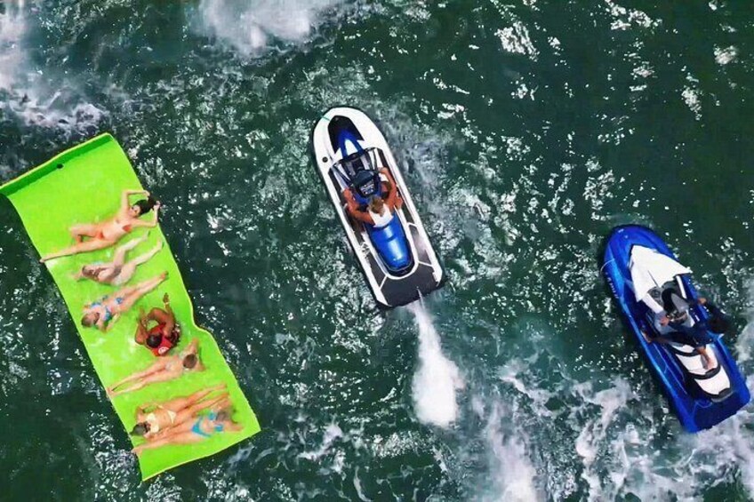 3 Hours Ultimate Watersports Excursion in Miami 2