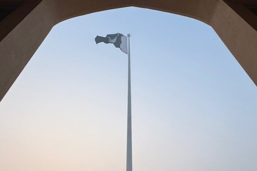 Lahore: Wagah Border Flag Ceremony & Shalimar Gardens Tour 2