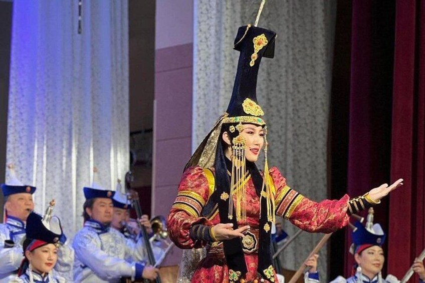 Ulaanbaatar: Mongolian Traditional Music and Dance Performance 2