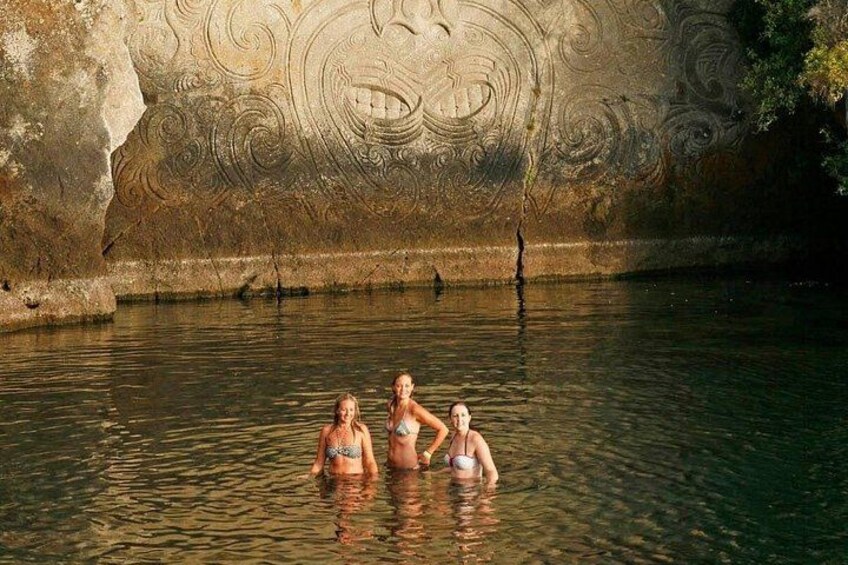 Eco Sailing Tour to Maori Rock Carvings on Lake Taupo 4