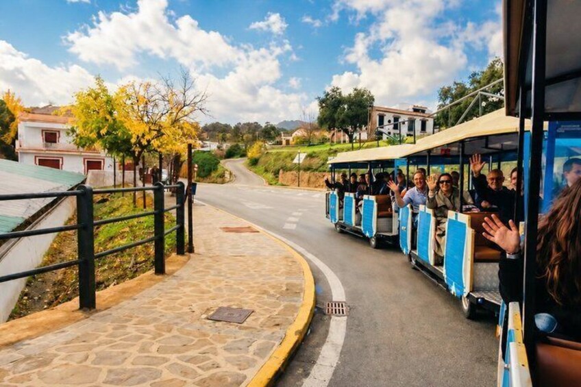 Round and Setenil of the Wineries with Transport from Malaga 2