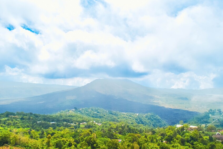 Full Day Artisan Village and Volcano Tour