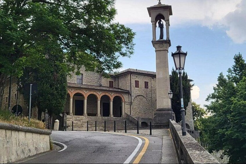 San Marino's Three Towers: An Audio Tour of the Ancient Republic 5