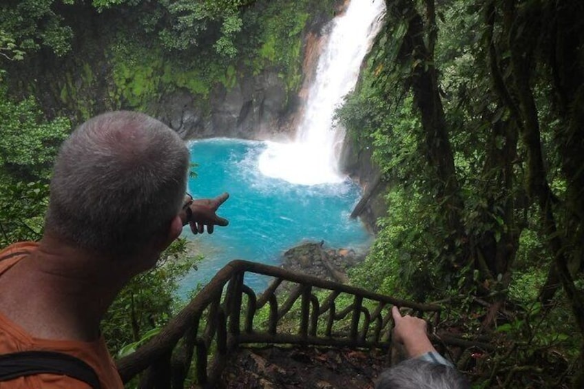 Hike to Río Celeste Waterfall in Tenorio Volcano National Park 4