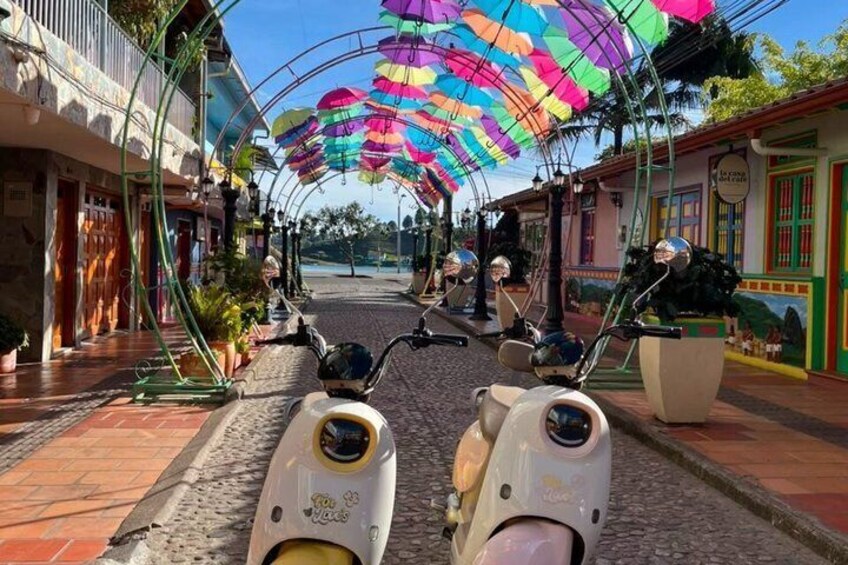 Guided Electric Bicycle Tour of Guatapé 4