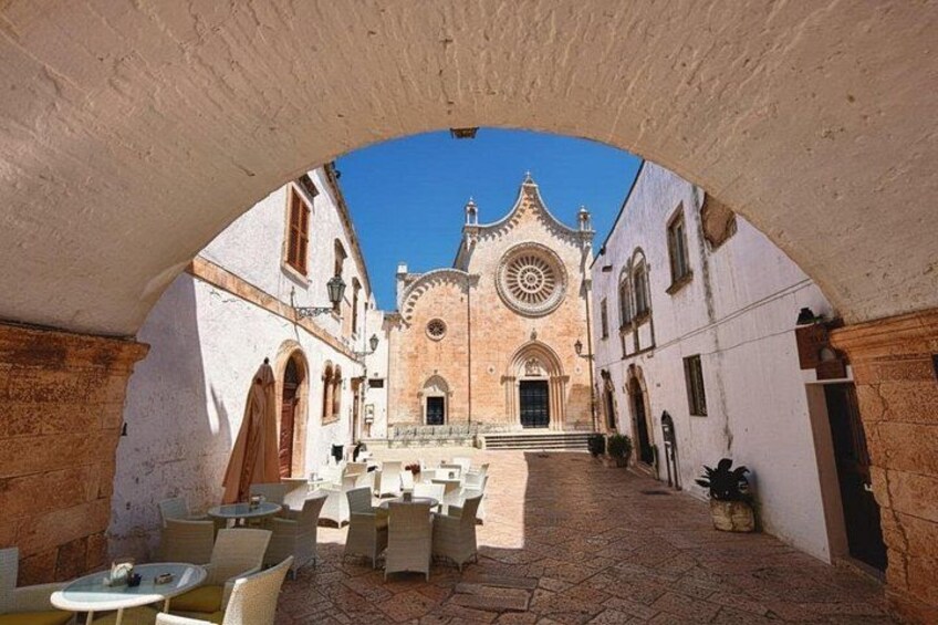 Between Villages and Waves : Polignano by boat, Monopoli & Ostuni on foot 2