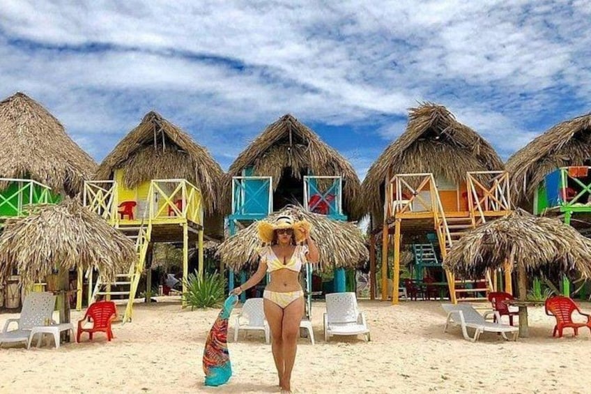 Full Tour 5 Islands with Lunch Snorkeling and Bright Plankton 4