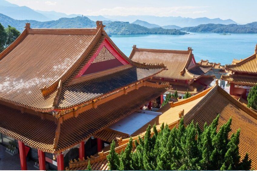 Sun Moon Lake Private Tour with Scenic Boat Cruise form Taipie 4