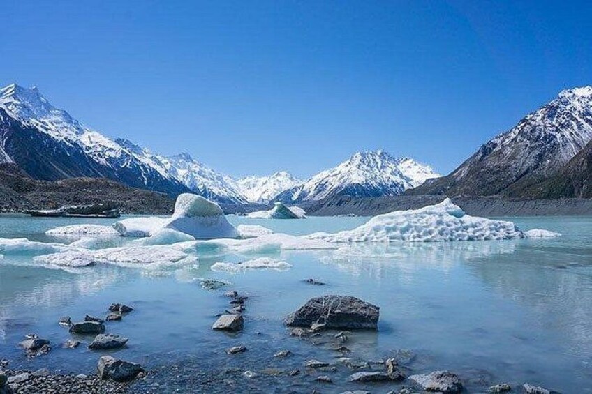 Christchurch to Queenstown One way via Mt Cook with Breakfast 5