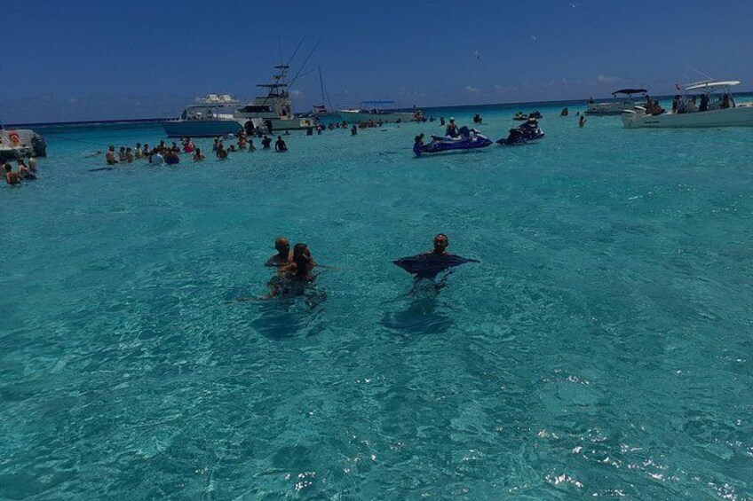 Stingray City Sandbar 3.5 hr Snorkel Tour & Starfish Beach 1