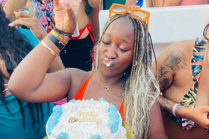 Exclusive Hip Hop Punta Cana Party Boat with Open Bar *Only Adult 4