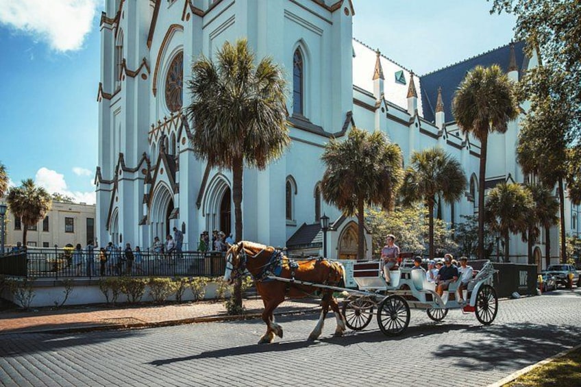 Step into Savannah’s Historic District on a self-guided walk that blends stunning architecture with the deeper stories woven into the city’s past. 1