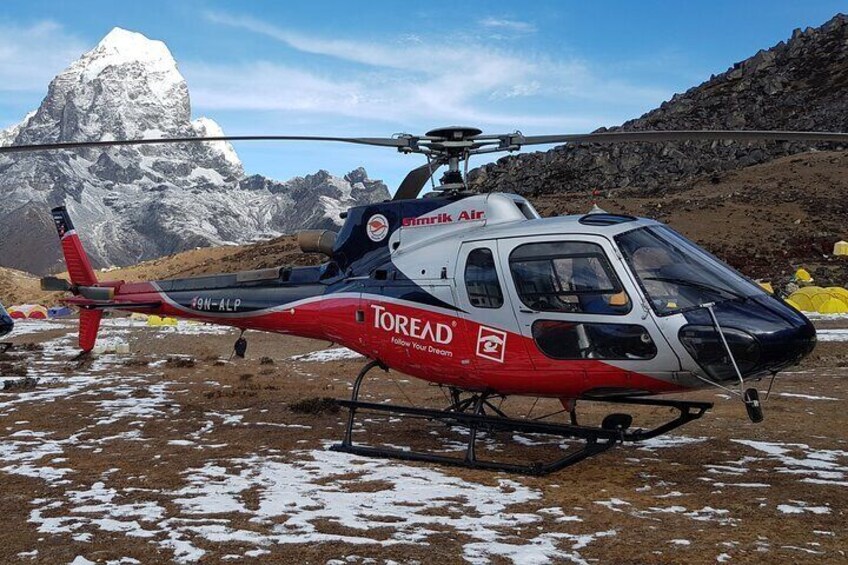 Private Everest Chopper flight tour 5