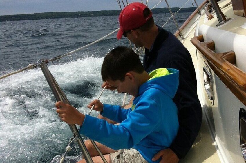 6 Hour Private Sail Experience Aboard Yacht Scout 4