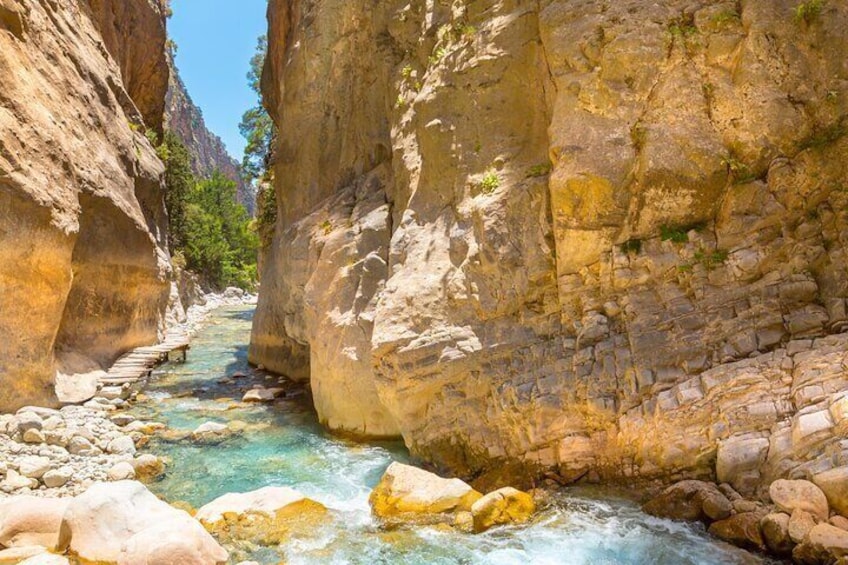 Full-Day Samaria Gorge Hiking Tour from Rethymnon 1
