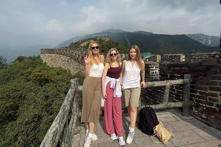 BusDa: Group/Private Round-trip Transfer to Great Wall of China 3